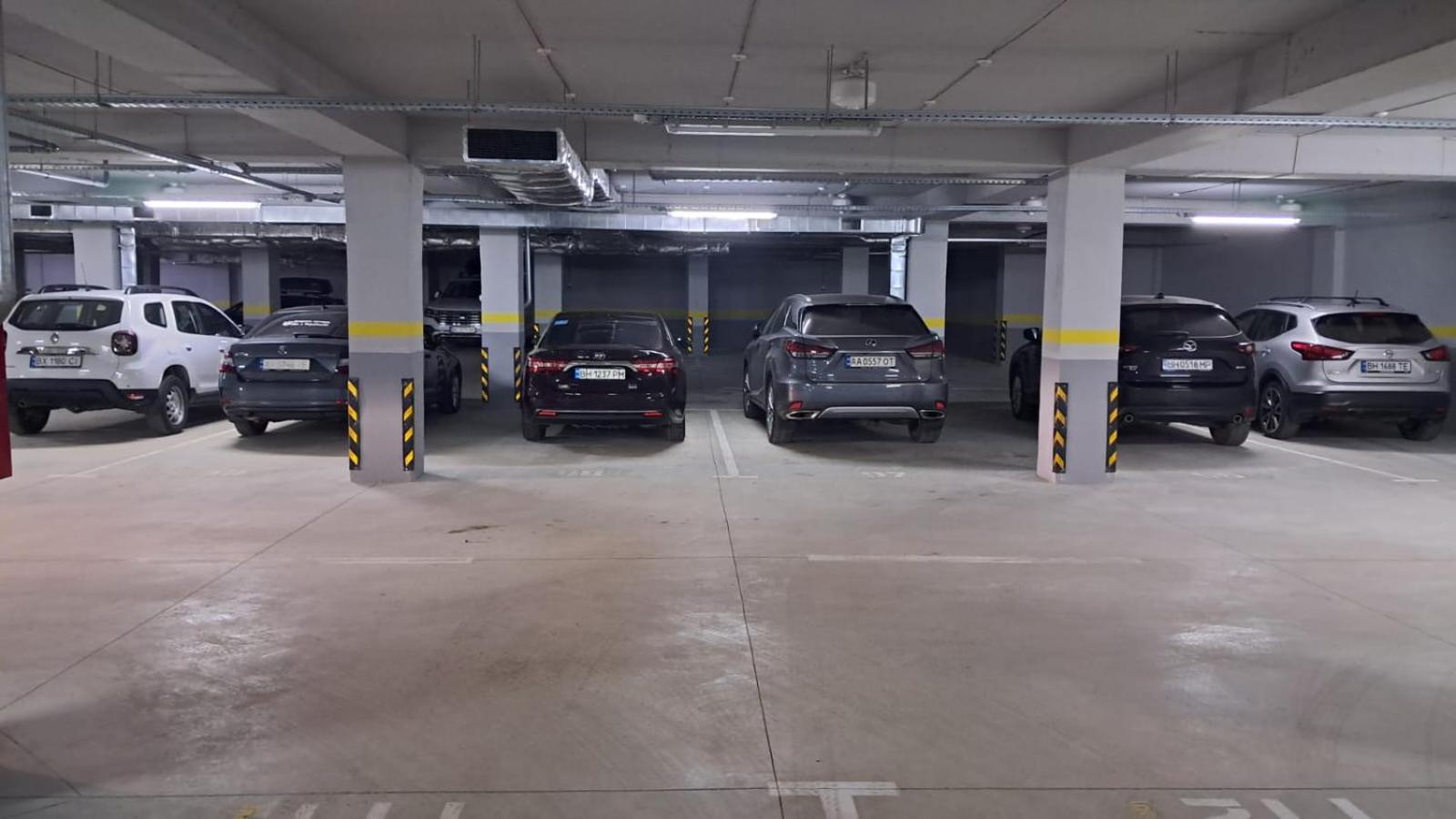 키시나우 Airport 24&24 Car Parking 아파트 객실 사진